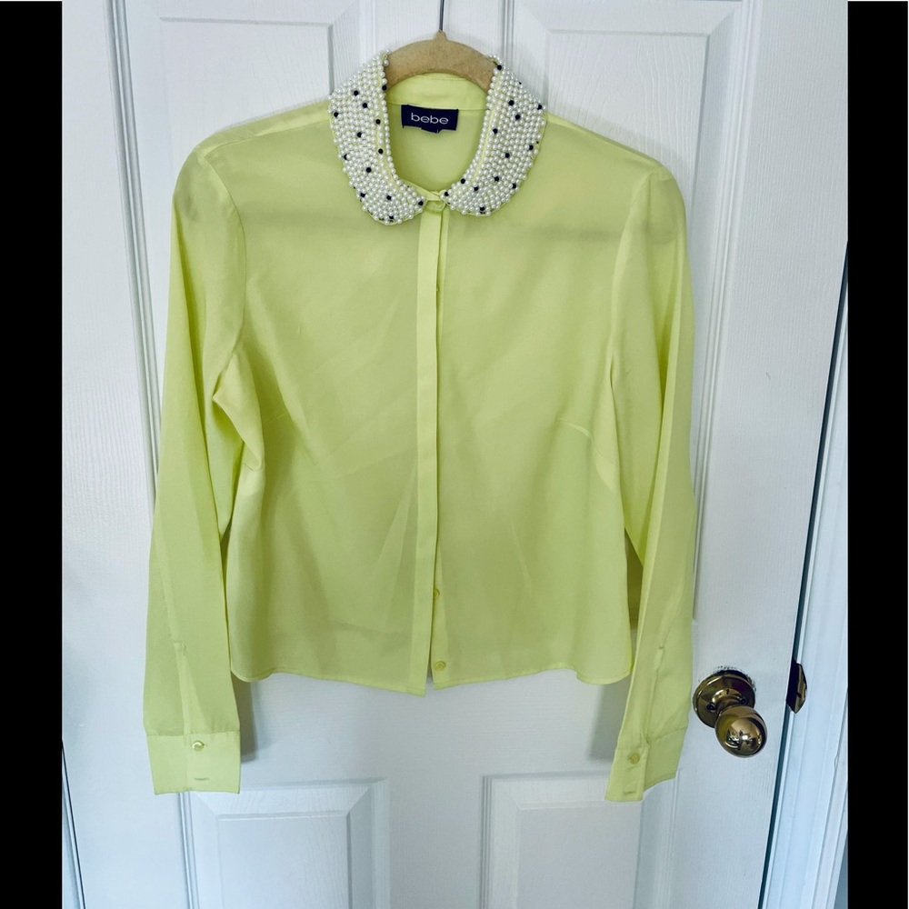 bebe-yellow blouse with pearls collar
